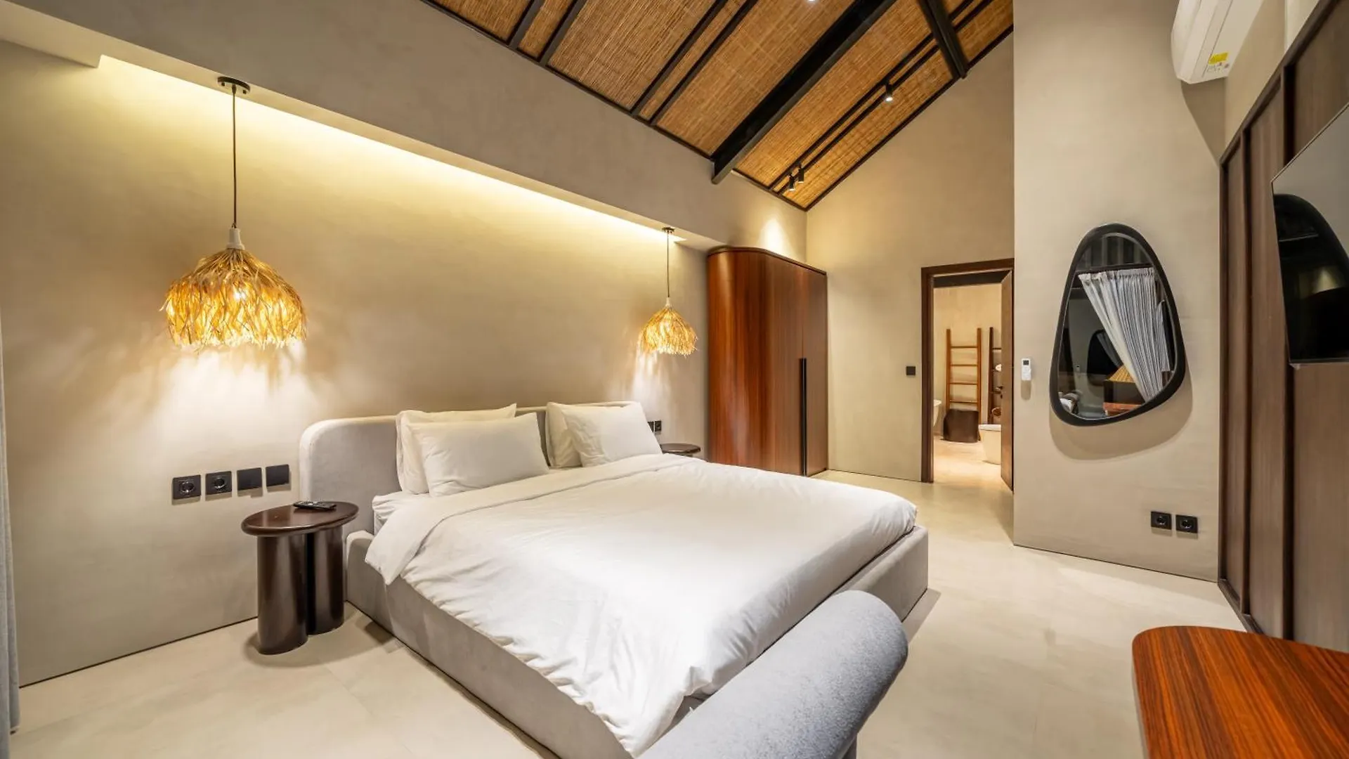 Mulu B1- New Luxury Villa In Badung With Huge Pool! Uluwatu  Indonesia