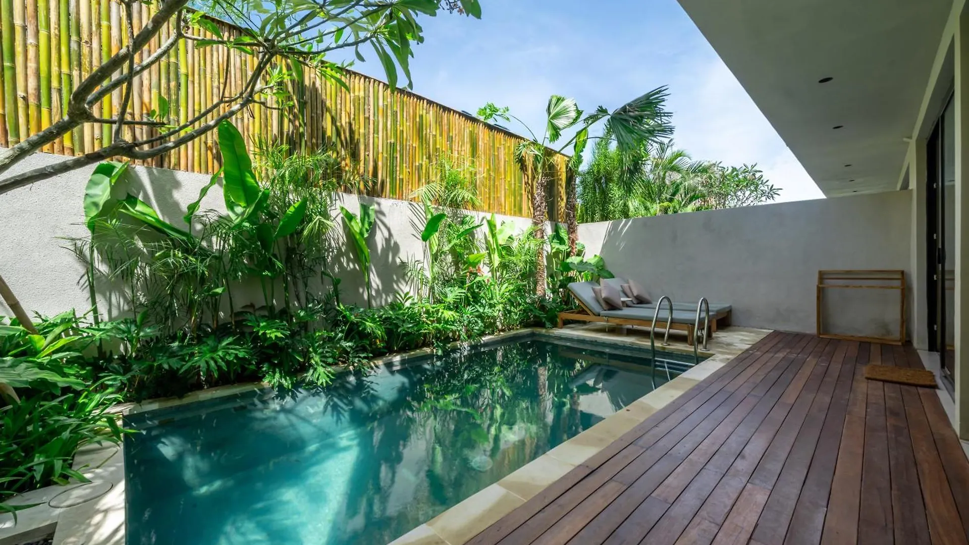 Mulu B1- New Luxury Villa In Badung With Huge Pool! Uluwatu  Uluwatu (Bali)